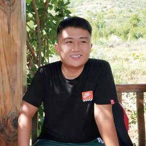 张亚东